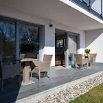 Am Stadthafen - 200m Zur Ostsee アパート ザスニッツ